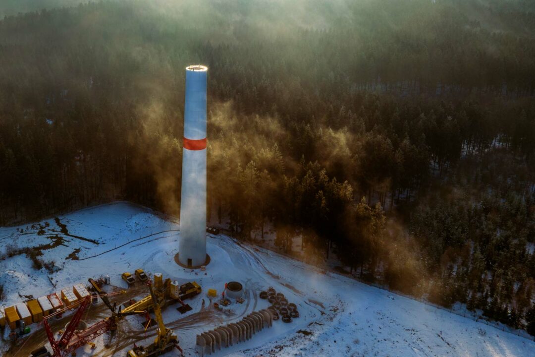 Baustellenfotografie für RES: Fotografische Begleitung zum Bau eines Windparks in der Eifel.